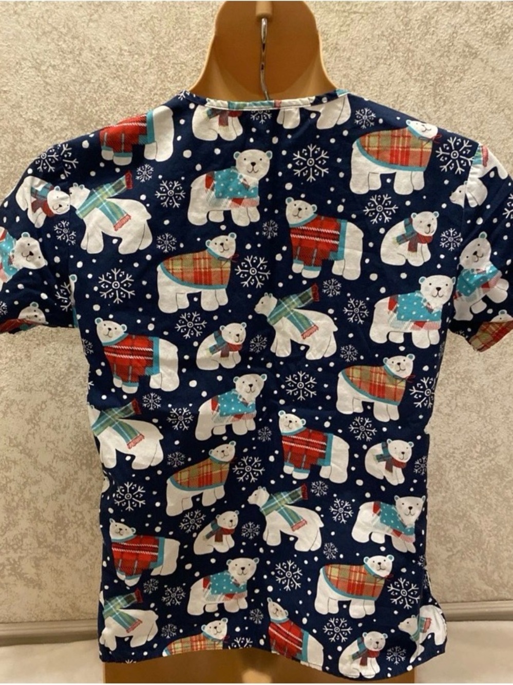 Women’s Navy Polar Bear Winter Print V-Neck Scrub Top - Picture 8 of 15